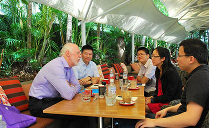 Meeting of researchers from Lingnan (University) College and UQ